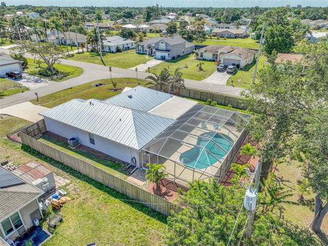 1598 SW Curry St, Port St Lucie, FL 34983