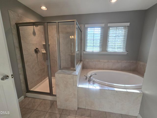 3917 Valley Side Court, Cary, NC 27519