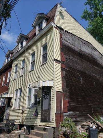 1318 Halsey Pl, Marshall Shadeland, PA 15212