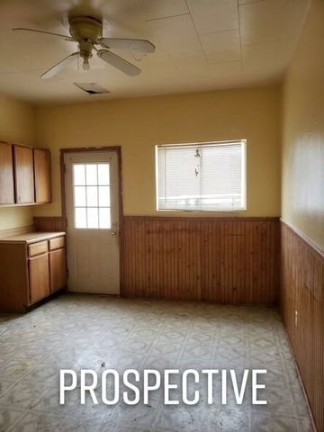 1318 Halsey Pl, Marshall Shadeland, PA 15212