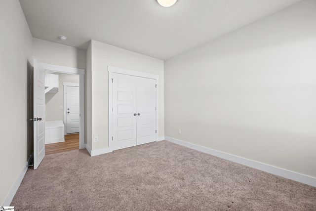 329 Alyssa Landing Drive, Fountain Inn, SC 29644