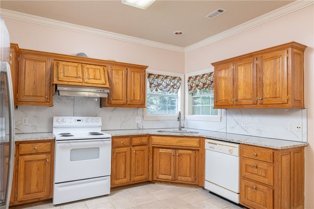 1781 N Misty Lane, Fayetteville, AR 72701