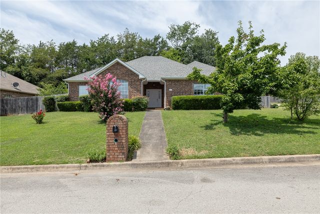 1781 N Misty Lane, Fayetteville, AR 72701