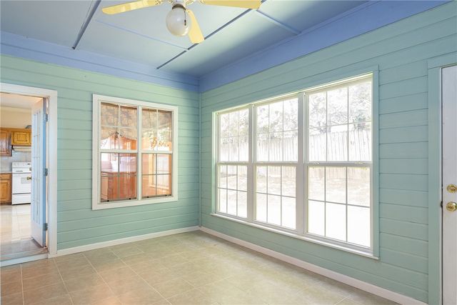 1781 N Misty Lane, Fayetteville, AR 72701
