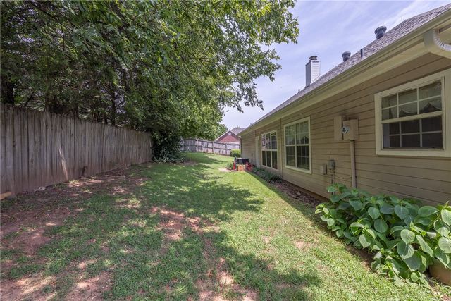 1781 N Misty Lane, Fayetteville, AR 72701