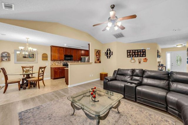 420 Stone Ridge Way, Covington, GA 30016