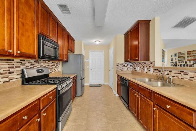 420 Stone Ridge Way, Covington, GA 30016