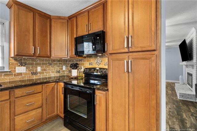 3601 Golfview Road, Hope Mills, NC 28348