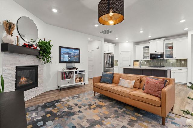 483 White Sand Trail, Castle Rock, CO 80104