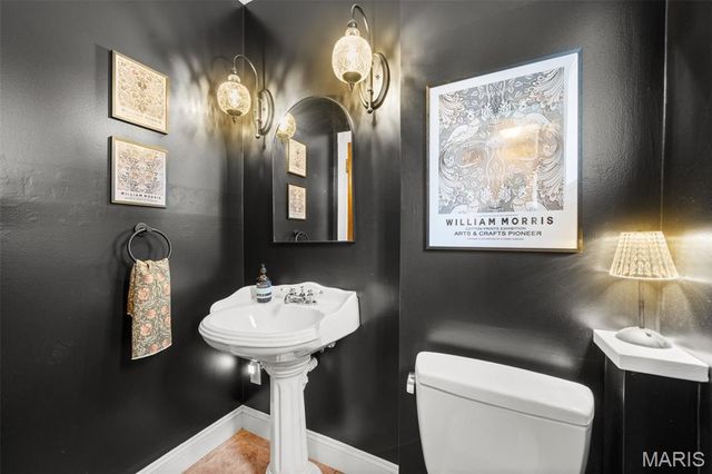 4322 Holly Hills Boulevard, St Louis, MO 63116