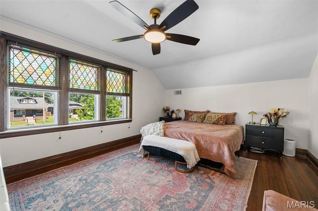 4322 Holly Hills Boulevard, St Louis, MO 63116