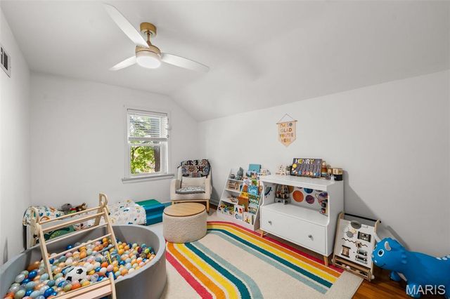 4322 Holly Hills Boulevard, St Louis, MO 63116
