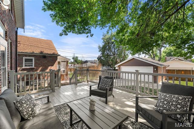 4322 Holly Hills Boulevard, St Louis, MO 63116