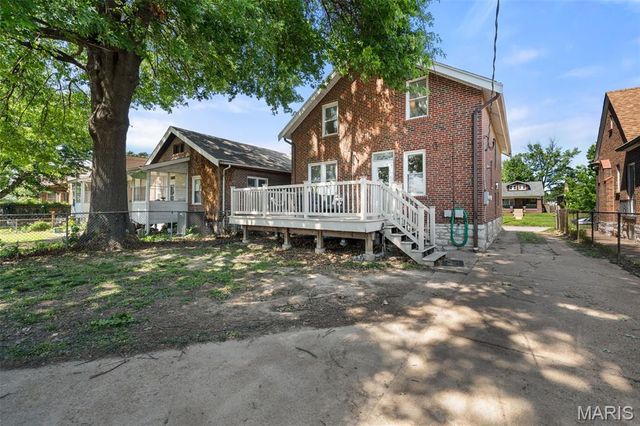 4322 Holly Hills Boulevard, St Louis, MO 63116