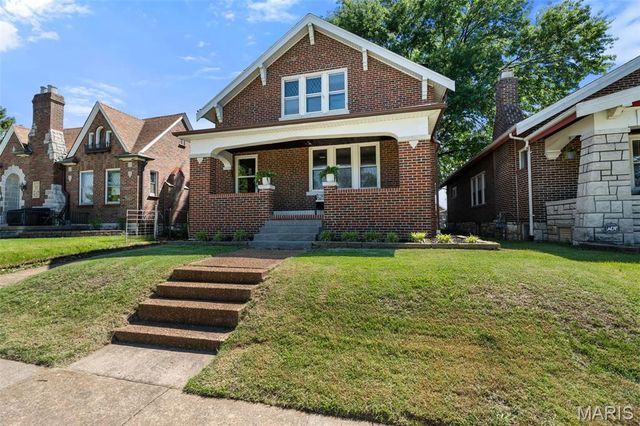 4322 Holly Hills Boulevard, St Louis, MO 63116