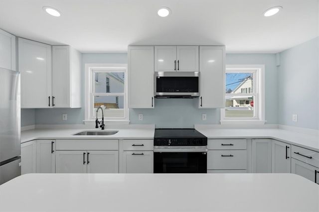 66 Glover Street, Providence, RI 02908