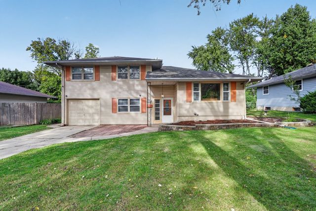 3804 Seward Avenue, Rockford, IL 61108