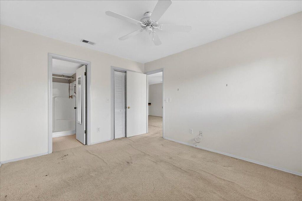 Image 17 of property listing at 2925 Dove Haven Court H, Charleston, SC 29414