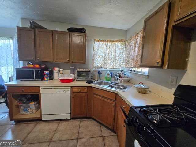 817 Winsap Drive, Stockbridge, GA 30281