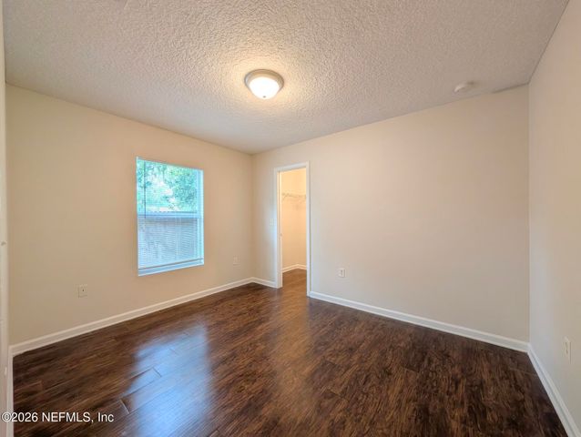 1242 LAKE SHORE Boulevard, Jacksonville, FL 32205