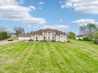 1011 Robertson Rd, Gallatin, TN 37066