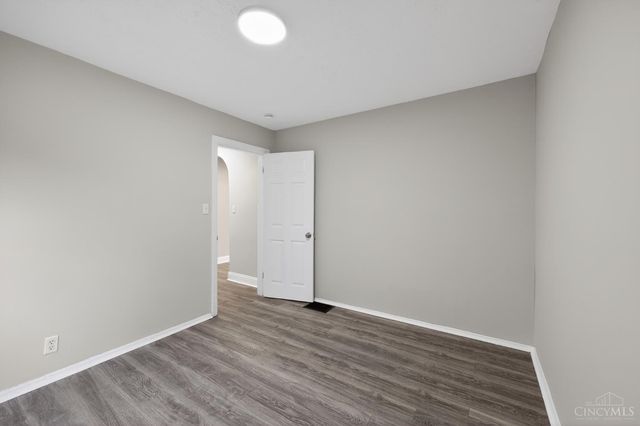 1818 Lawn Avenue, Cincinnati, OH 45237
