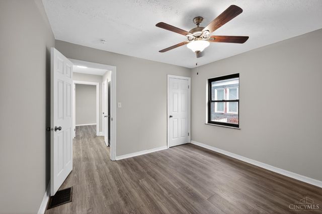 1818 Lawn Avenue, Cincinnati, OH 45237