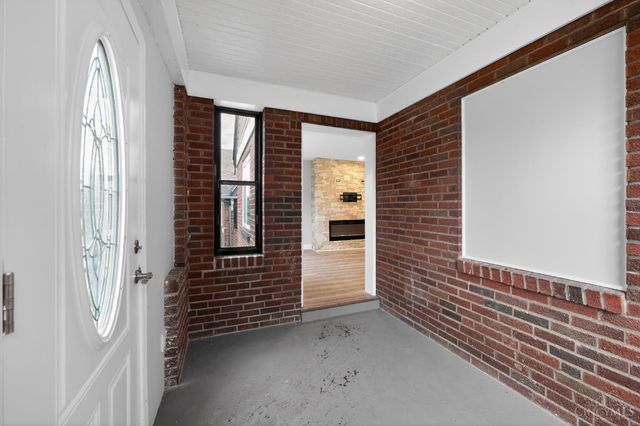 1818 Lawn Avenue, Cincinnati, OH 45237