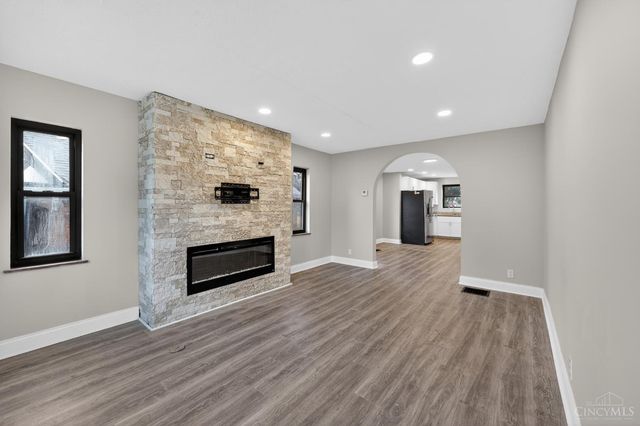 1818 Lawn Avenue, Cincinnati, OH 45237