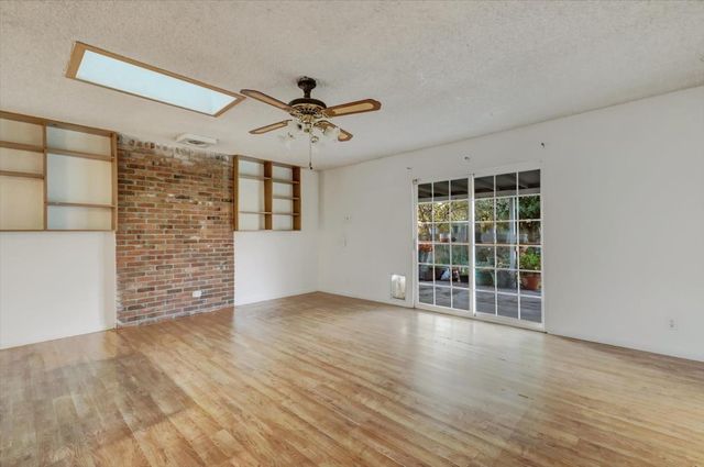 1158 Brookside Ct, Lincoln, CA 95648