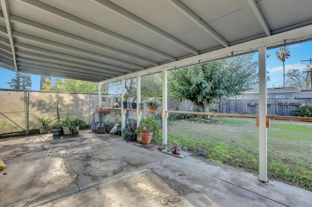 1158 Brookside Ct, Lincoln, CA 95648