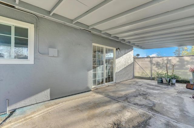 1158 Brookside Ct, Lincoln, CA 95648