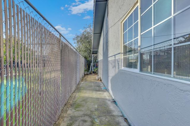 1158 Brookside Ct, Lincoln, CA 95648