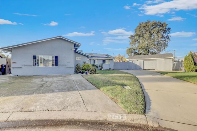 1158 Brookside Ct, Lincoln, CA 95648