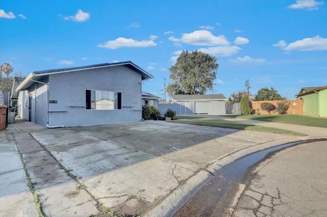 1158 Brookside Ct, Lincoln, CA 95648