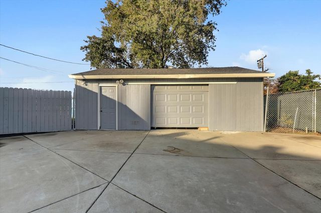 1158 Brookside Ct, Lincoln, CA 95648