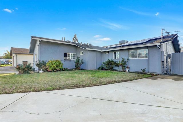 1158 Brookside Ct, Lincoln, CA 95648