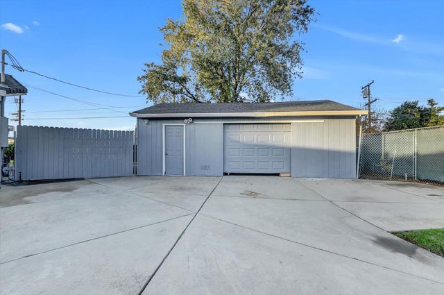 1158 Brookside Ct, Lincoln, CA 95648