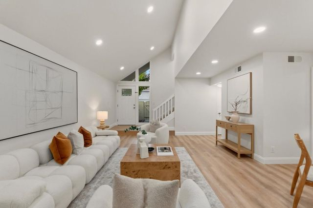 210 Elm Wood Court, Los Gatos, CA 95032