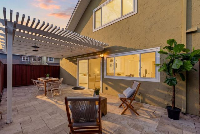 210 Elm Wood Court, Los Gatos, CA 95032