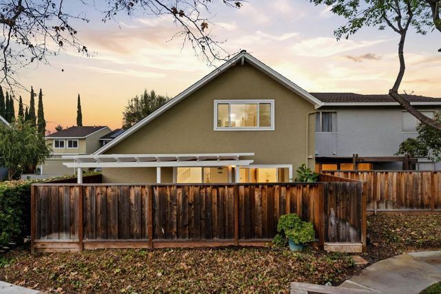 210 Elm Wood Court, Los Gatos, CA 95032