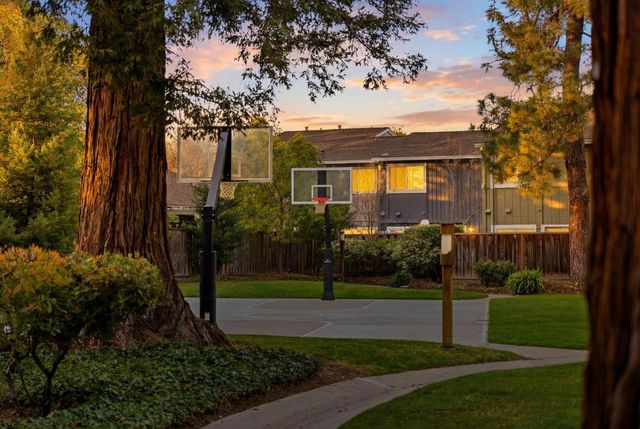 210 Elm Wood Court, Los Gatos, CA 95032