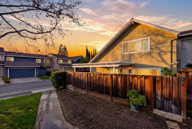 210 Elm Wood Court, Los Gatos, CA 95032