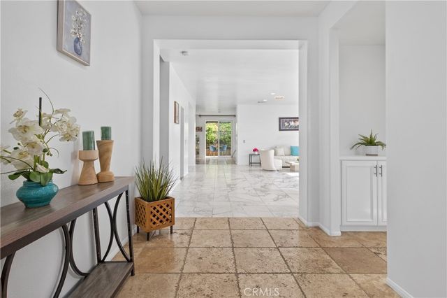 29062 Garnet Canyon, Saugus, CA 91390