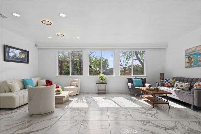 29062 Garnet Canyon, Saugus, CA 91390