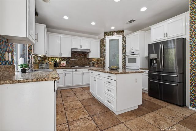29062 Garnet Canyon, Saugus, CA 91390