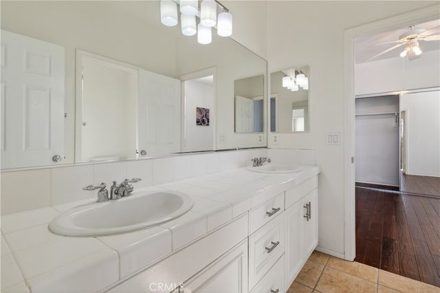 29062 Garnet Canyon, Saugus, CA 91390