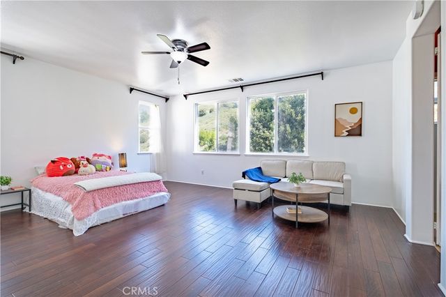 29062 Garnet Canyon, Saugus, CA 91390