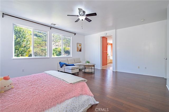 29062 Garnet Canyon, Saugus, CA 91390