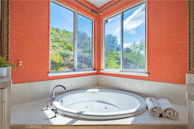 29062 Garnet Canyon, Saugus, CA 91390